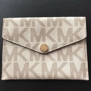 MK passport holder/wallet